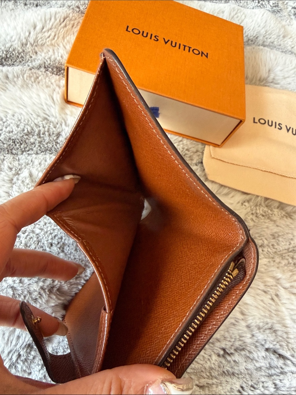 Louis Vuitton Monogram Compact Wallet - Picture 9 of 17